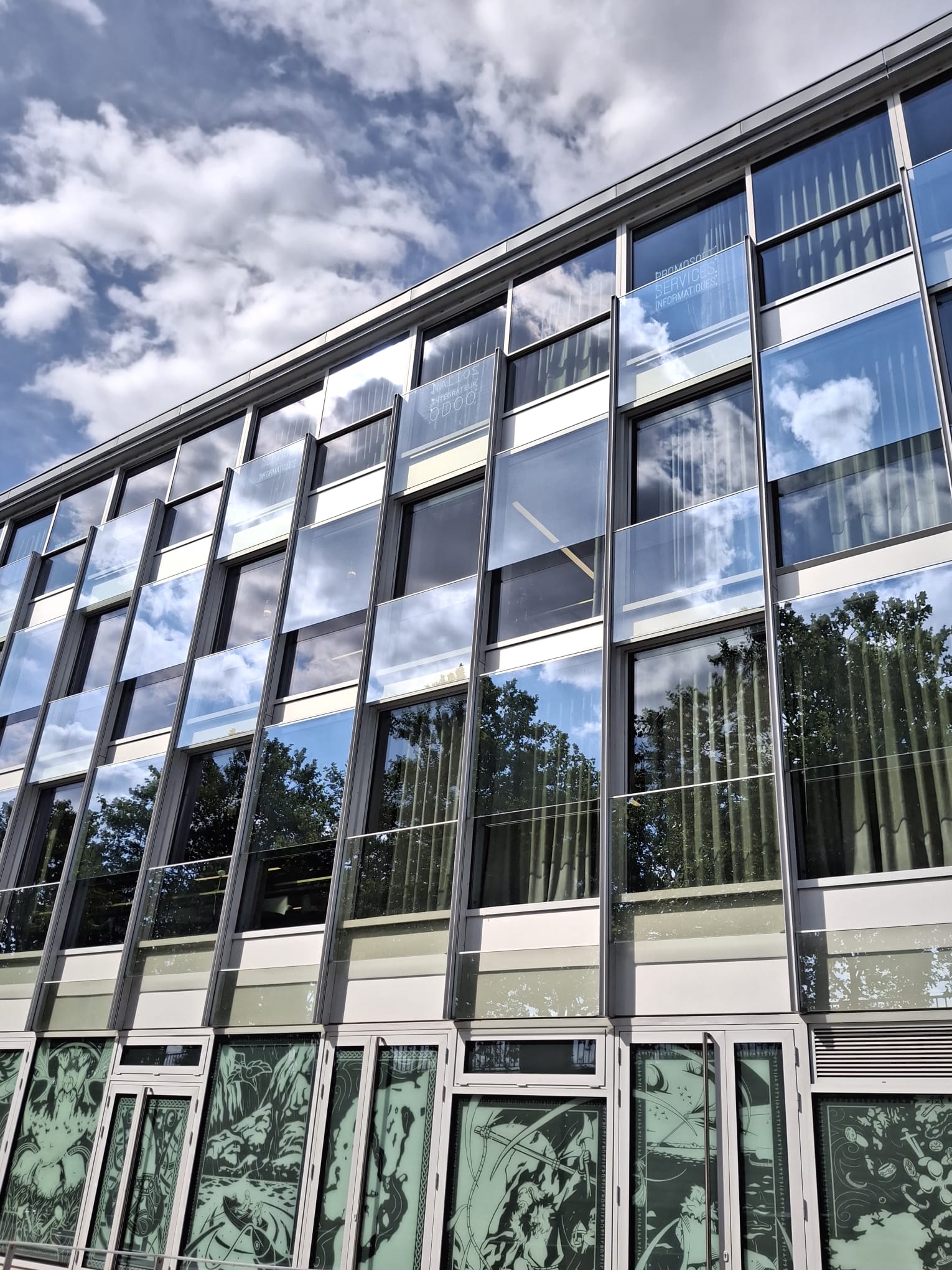 Repérage d'un bâtiment envisagé comme décor